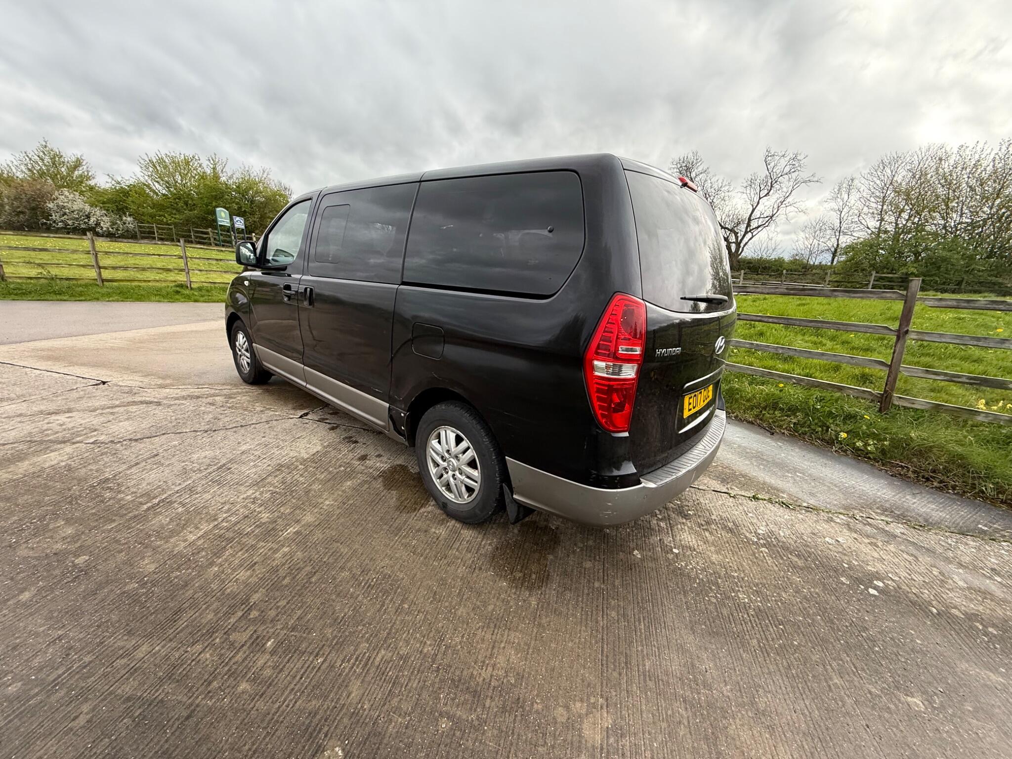 Hyundai i800 2.5 CRDi SE Auto Euro 6 5dr — photo 66 of 100